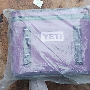 Yeti Hopper Flip 18 Quart Cooler